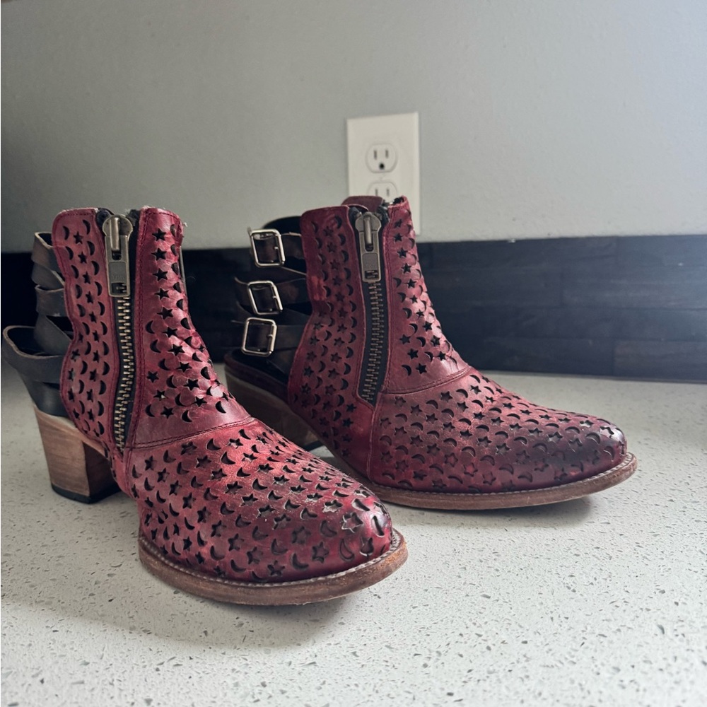 Freebird by Steven Dahlia Celestial Ankle Boots with Woven Leather - Picture 2 of 4